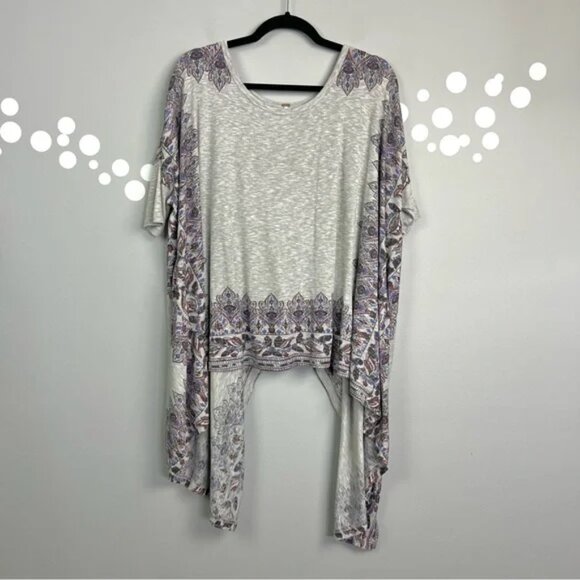 Free People Pick Me Up Tee Gray Boho Asymmetrical Paisley Print Top Size S - Picture 1 of 8